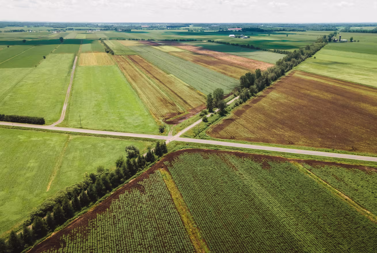 La piste cyclable la Montérégiade près de Farnham, vue du ciel