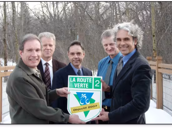 Inauguration d'un tronçons de la Route verte en 2006 en présence de plusieurs dignitaires