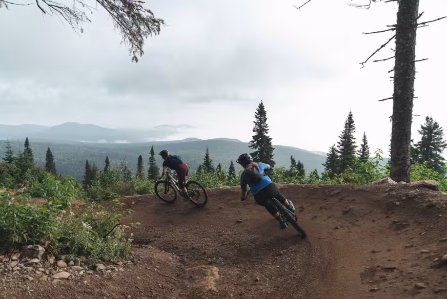 Piste de vélo de montagne flow à Charlevoix