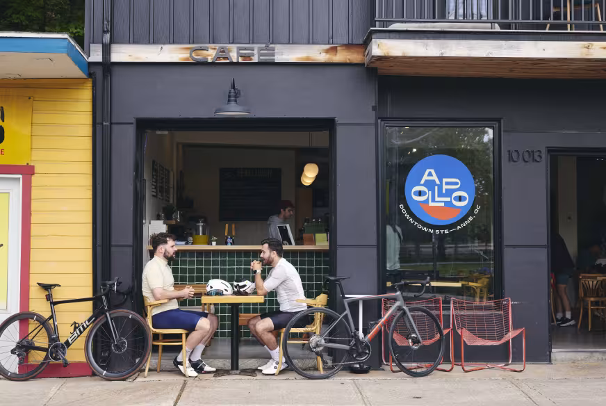 Café pendant une sortie de vélo à Québec