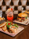 Burger et tartare saumon-chèvre