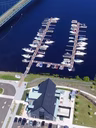Vue aérienne de la marina
