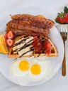L'eggs-tasse brunch