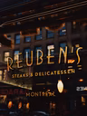 Reuben's, Le Deli & Steakhouse de Montréal