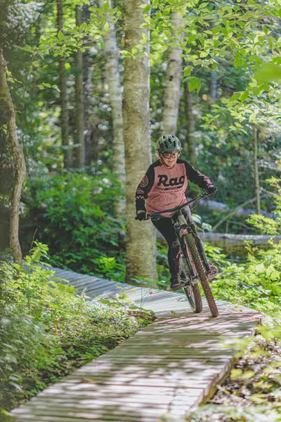 Vélo de montagne à l'Abbaye Val Notre-Dame