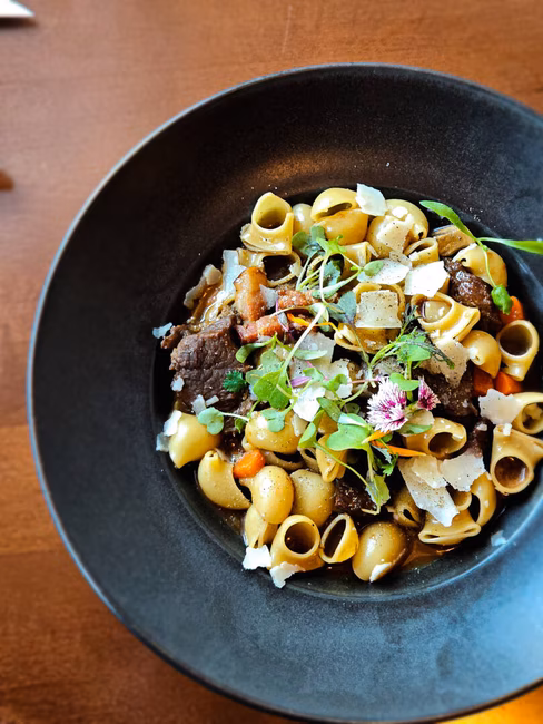 GaZette Bistro Bar - Lumaches, veau braisé et lardons