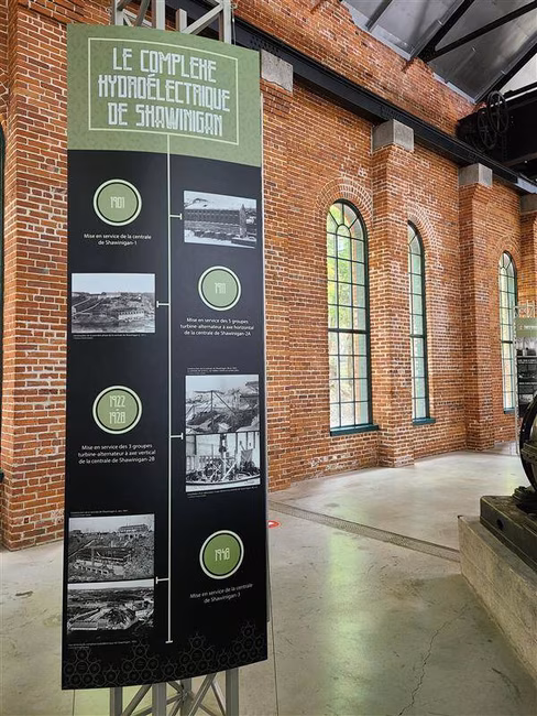 Exposition à l'ancienne centrale de la N.A.C.