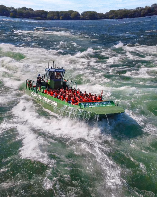 Saute-Moutons Jet Boating sur les rapides de Lachine / Jet St-Laurent