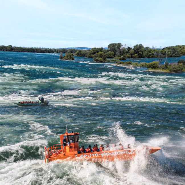 Saute-Moutons Jet Boating sur les rapides de Lachine / Jet St-Laurent