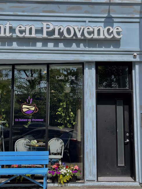 un Instant en Provence - Façade