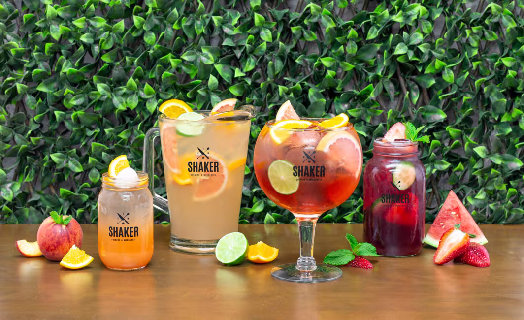 SHAKER CUISINE & MIXOLOGIE