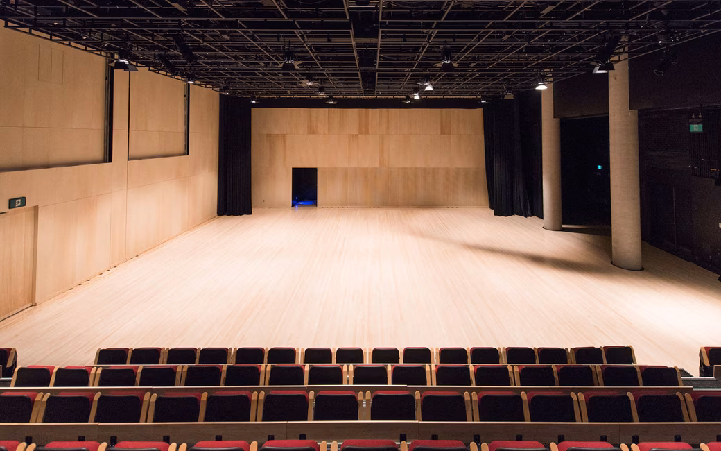 Agora de la danse - Espace orange