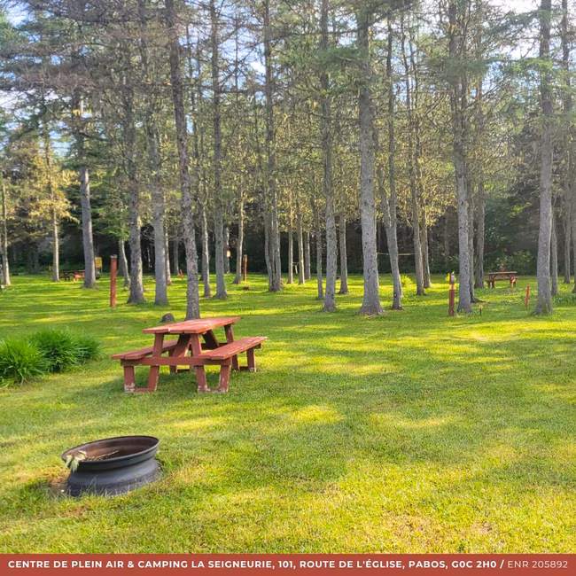Terrains de camping – Camping La Seigneurie – Pabos, Gaspésie