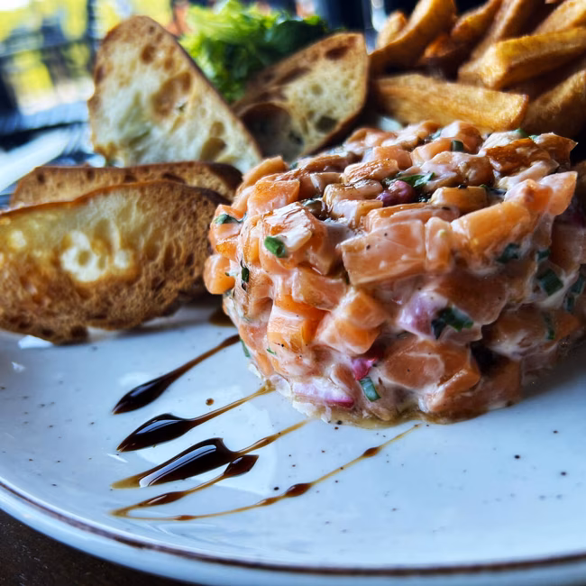 Délicieux tartare de saumon