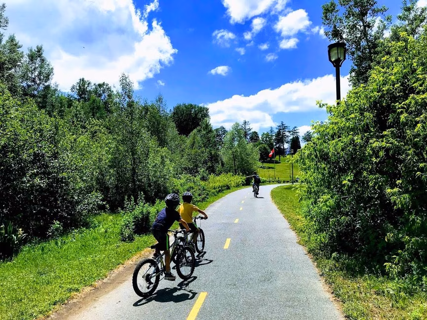 Piste cyclable au parc de la Rivière Grand-Mère