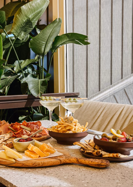 Terrasse Nelligan - Charcuteries