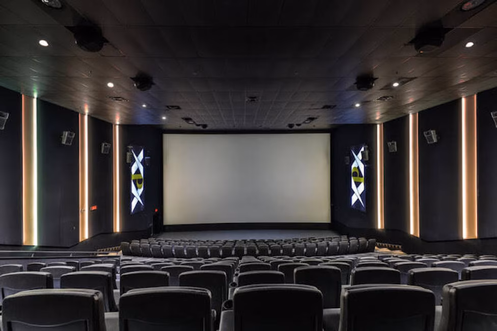 cinema Triomphe -1