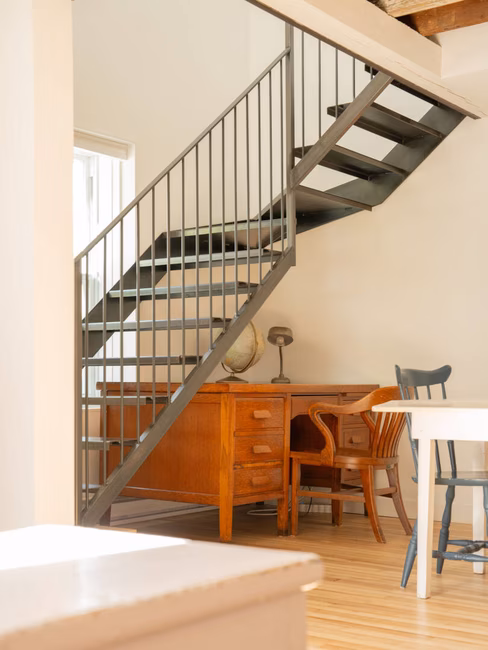 Maison Dudley - Loft - bureau sous escalier
