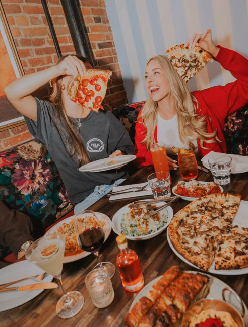Balboa Pizza - Table
