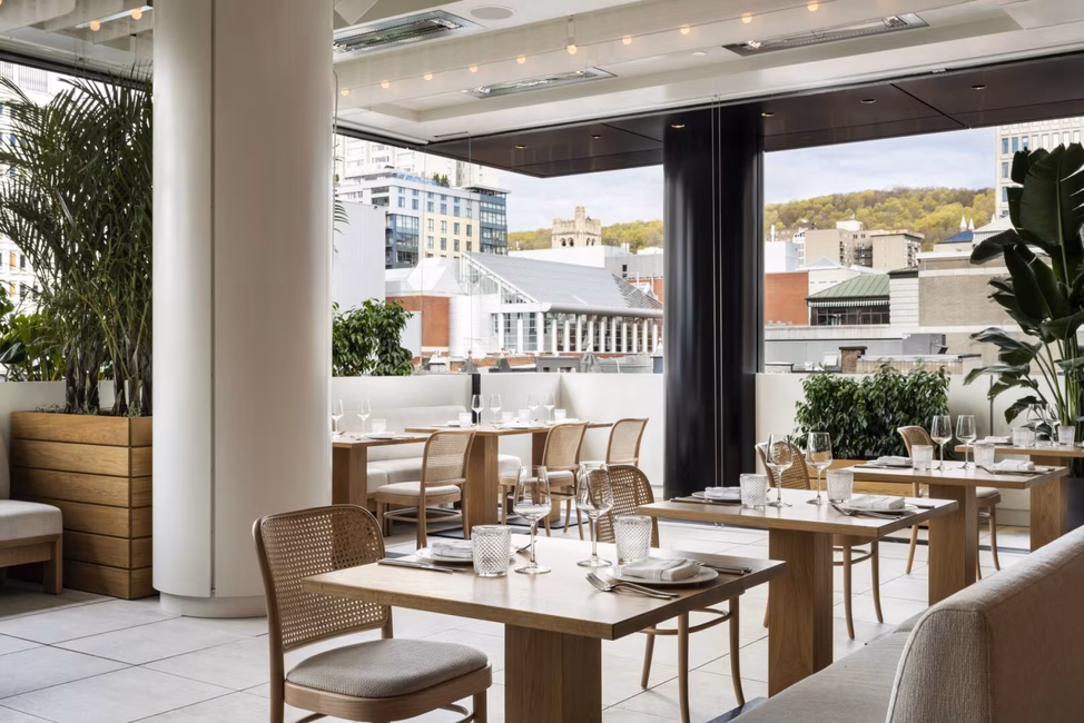 Four Seasons Hôtel Montréal - Marcus - Salle à manger et terrasse