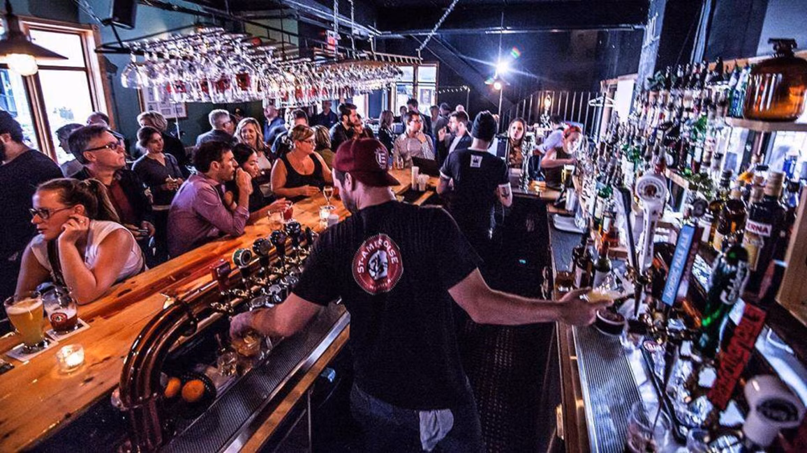 Bar