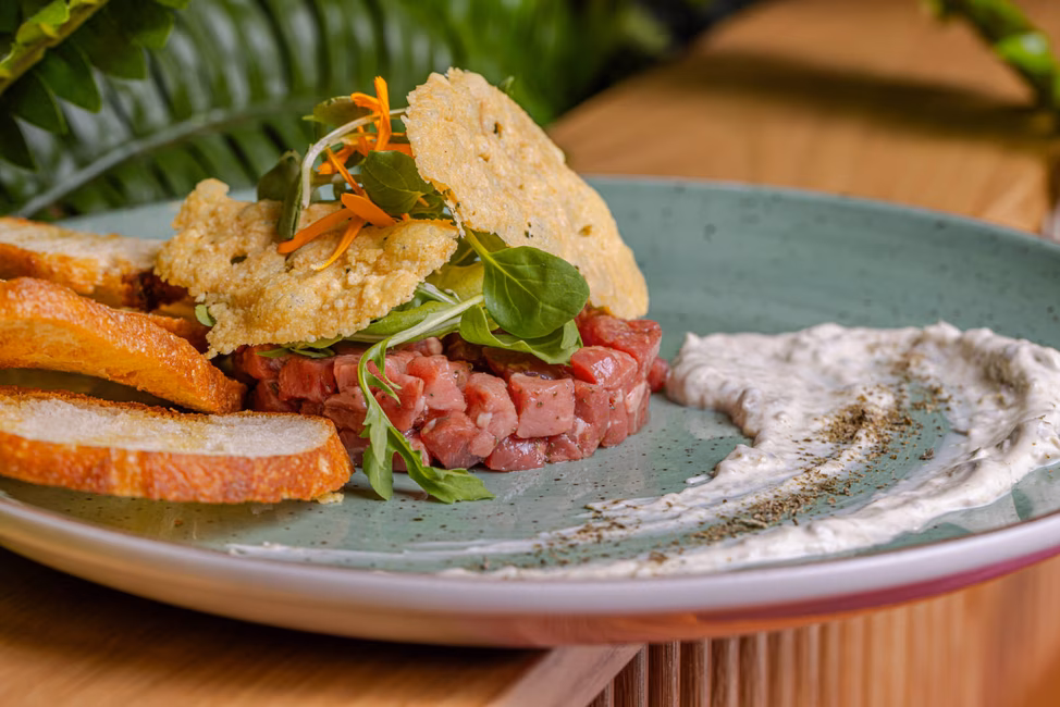 Muze Lounge & Terrasse - Tartare de boeuf à l'italienne