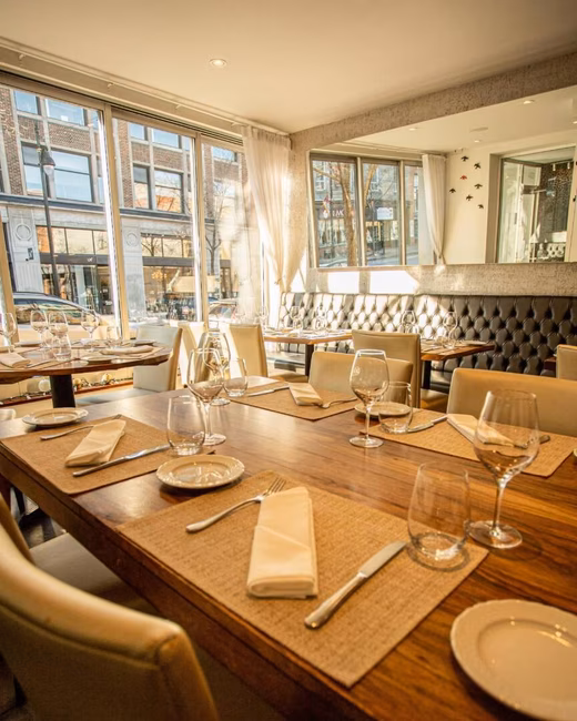 Aldea MTL - Salle à dîner