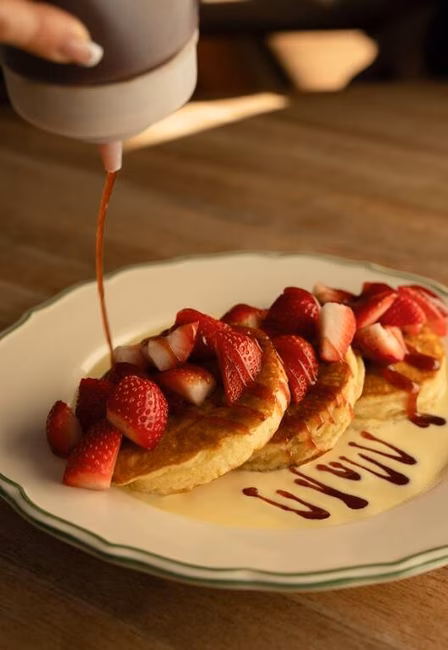 Les Enfants Terribles (Place Ville Marie) - Pancake aux fraises