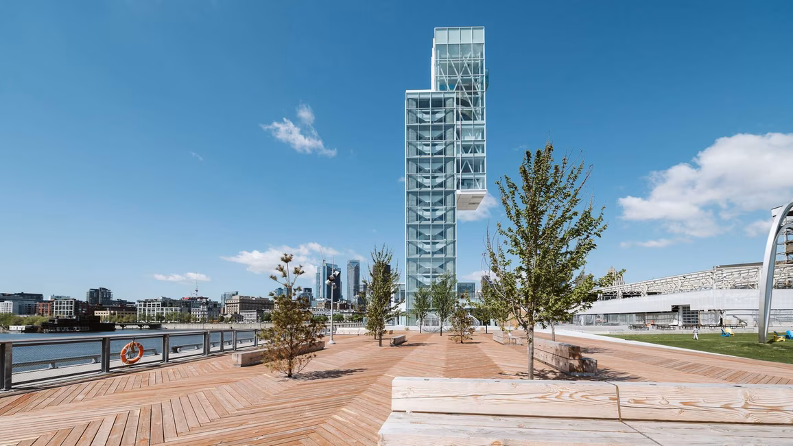 Tour du Port de Montréal - La Tour sur le Grand quai
