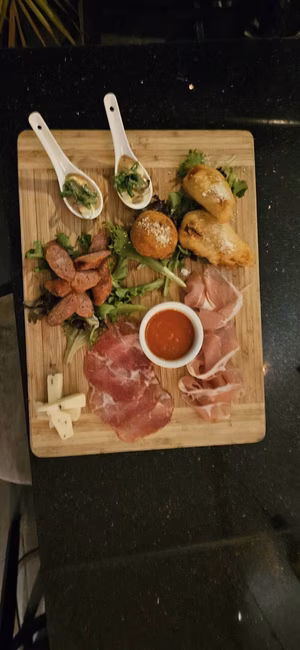 Charcuteries et entrées assorti 
