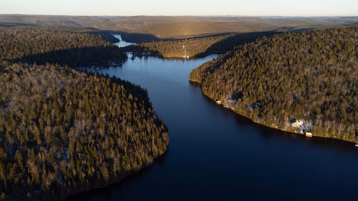 Lac en croix