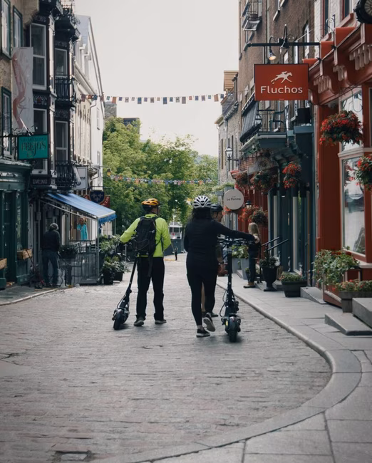 Visite historique en trottinette électrique