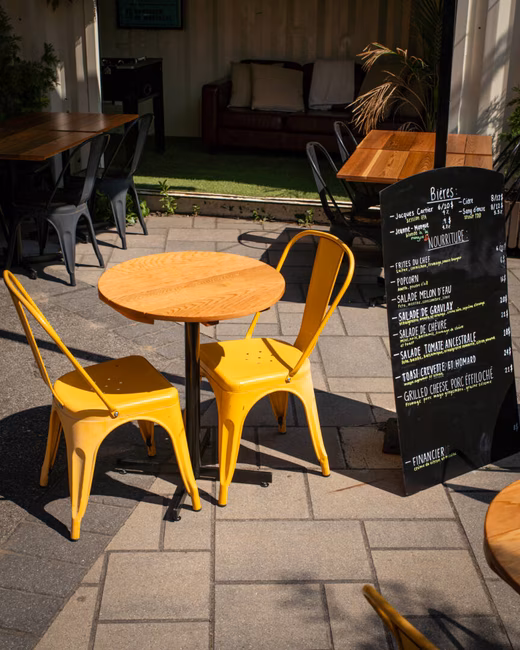 Brasseur de Montréal - Terrasse - Table pour deux