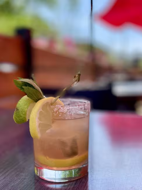 Cocktail et mocktail